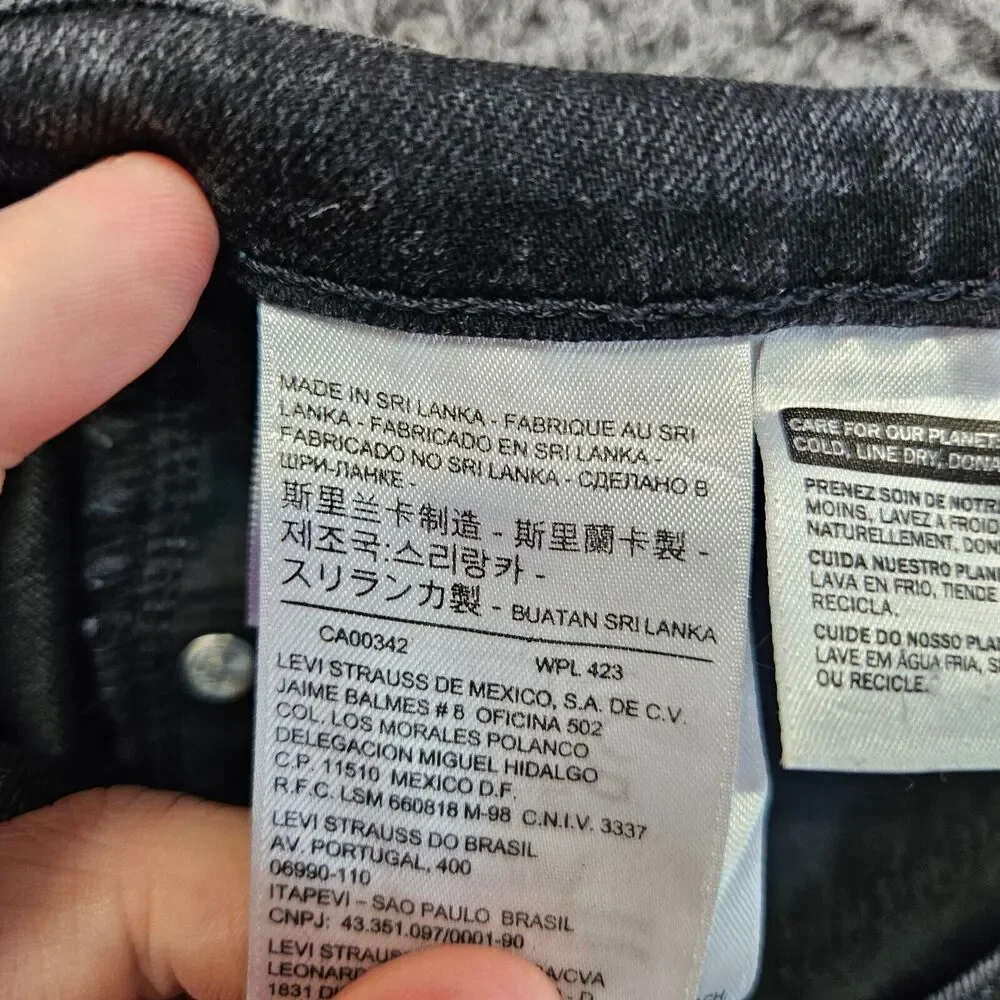 Levis 505 Jeans Women Size 31 Black Denim Straight Leg Mid Rise‎